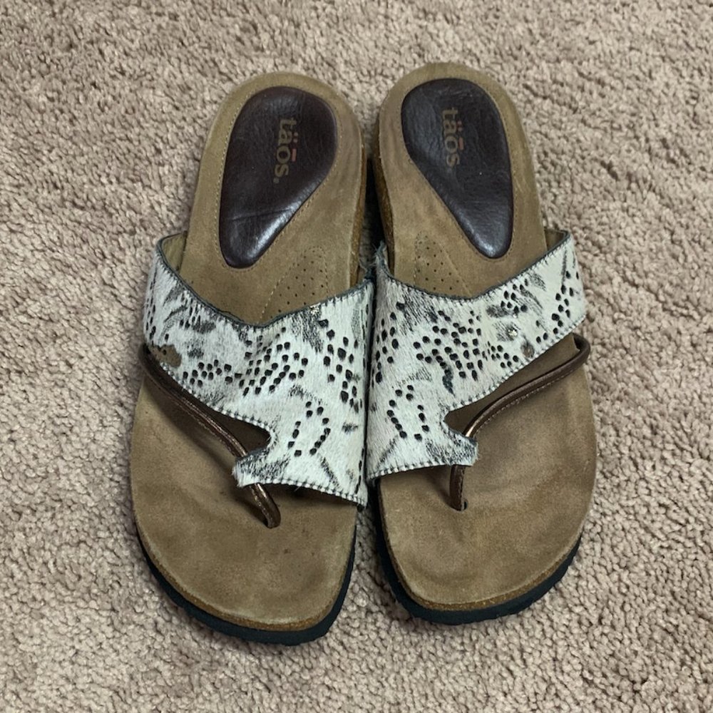 Taos Horizon Calf Hair Cork Sandal
